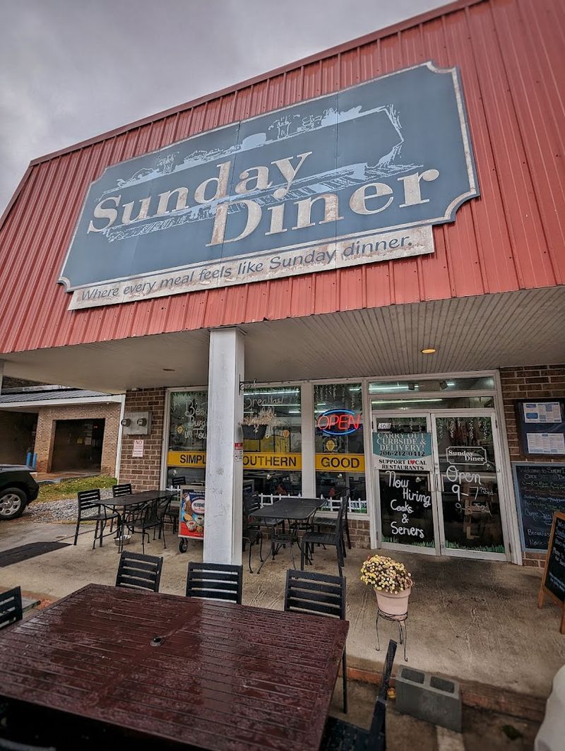 People Drive From All Over Georgia For Big Country Breakfasts At This Simple Mountain Restaurant - Decor Hint Warm Southern Hospitality That Feels Completely Genuine