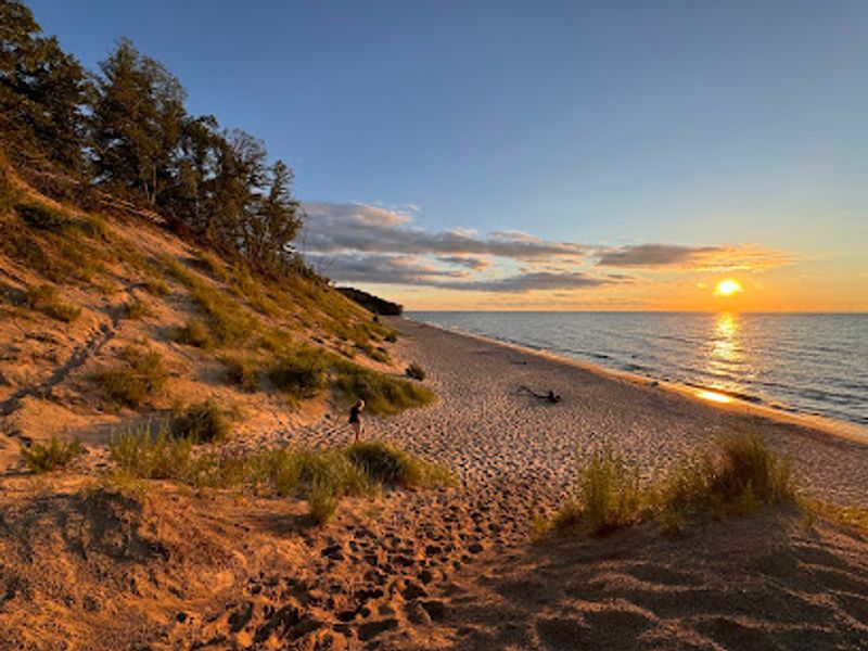 Relaxing Weekend Getaways In Indiana That Deserve A Spot On Your Travel List - Decor Hint Indiana Dunes National Park
