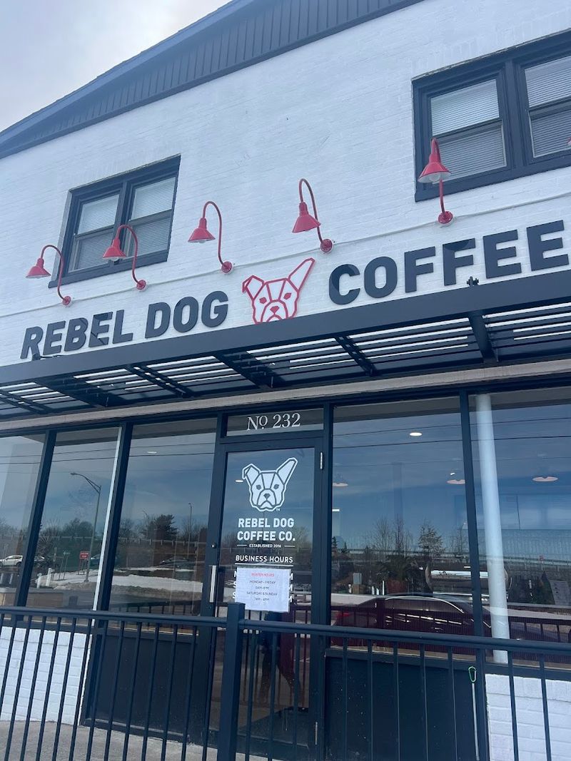 Rebel Dog Coffee Co., Farmington
