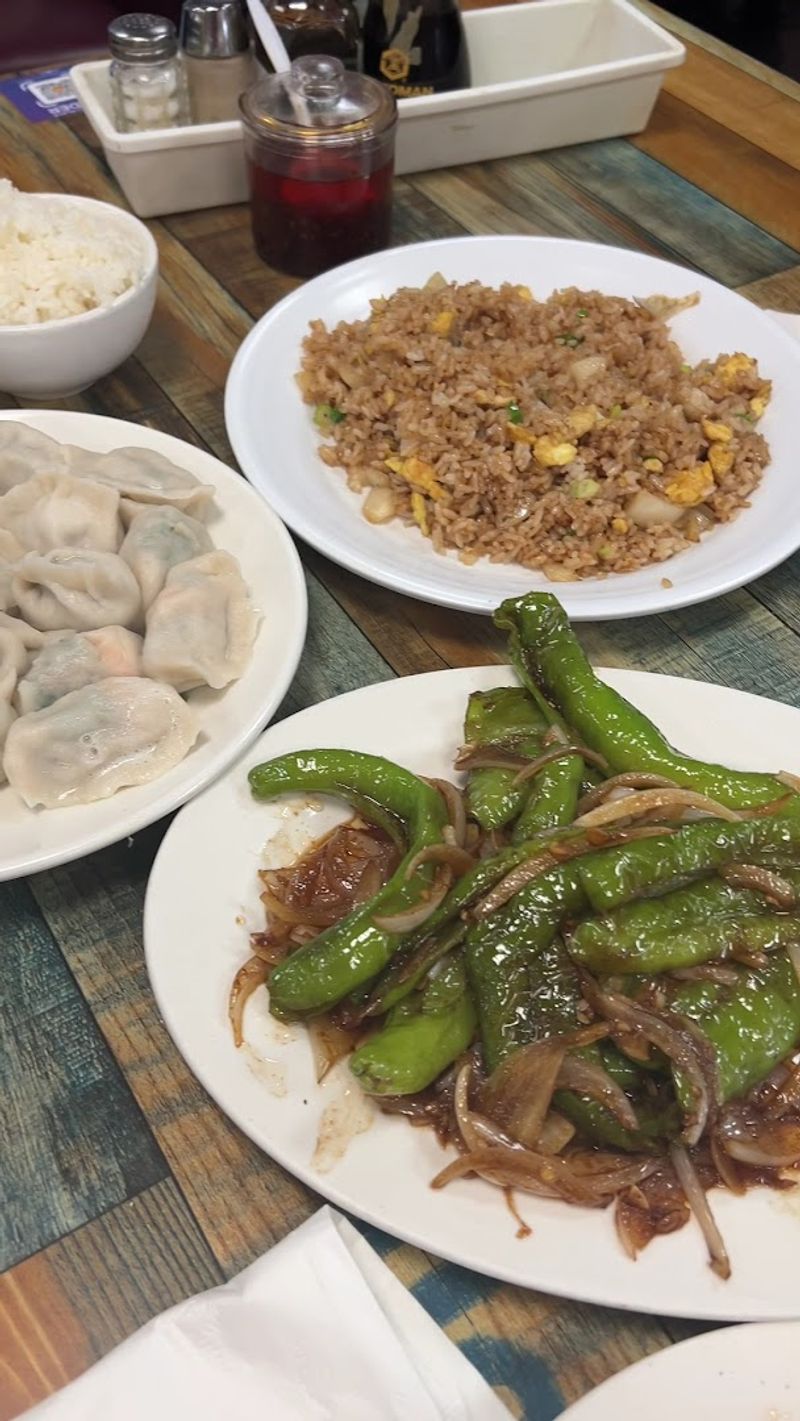Family-Style Dining That Brings People Together