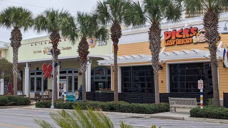 These 11 Florida Cities Offer A More Budget-Friendly Retirement Lifestyle - Decor Hint Pensacola, Escambia County