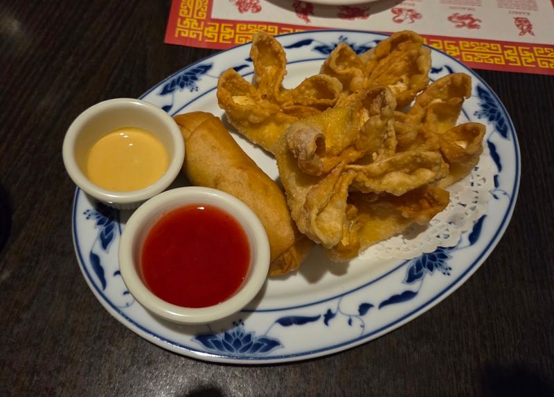 This Beloved Wisconsin Spot Continues To Impress Diners Year After Year - Decor Hint Appetizers That Steal The Show