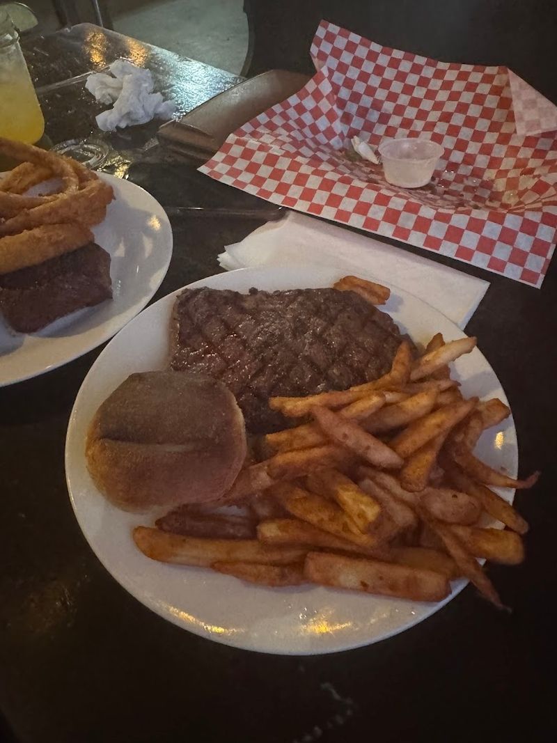 The Build-Your-Own Burger That Satisfies Every Craving