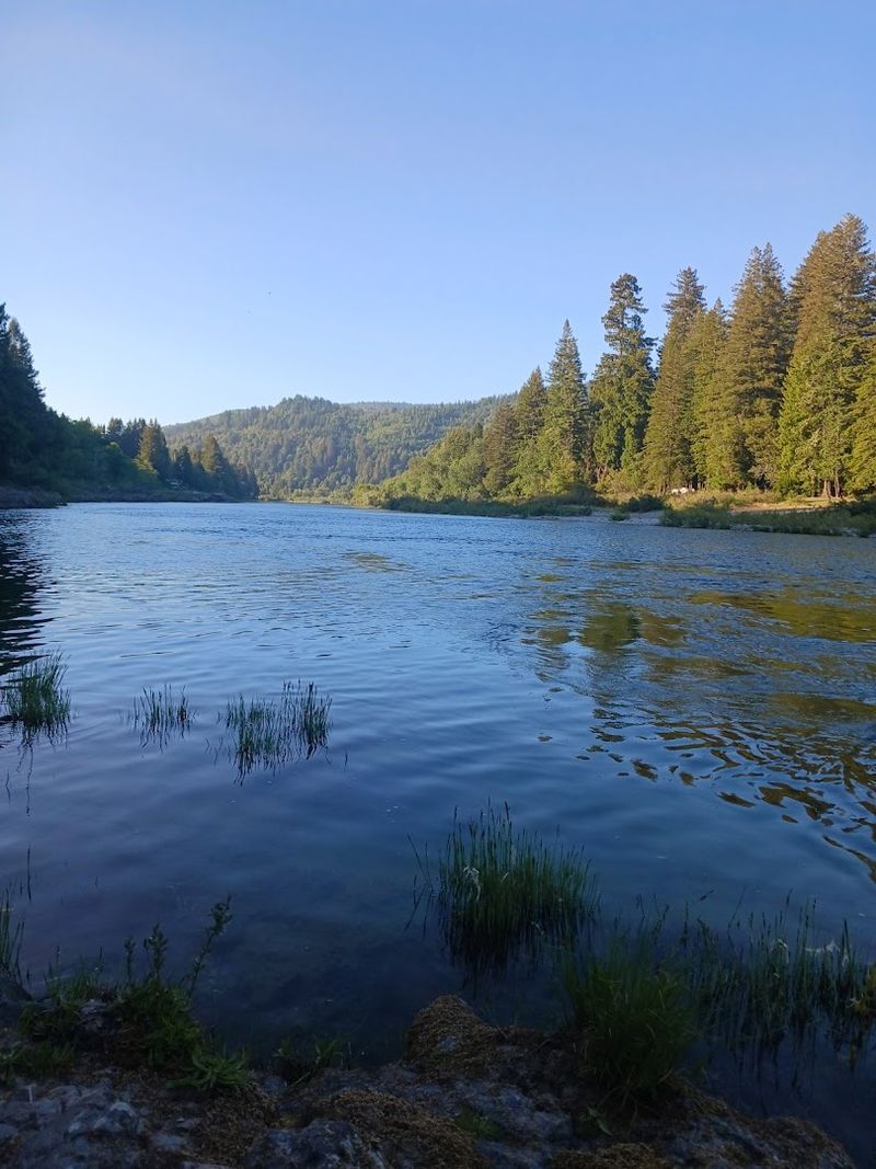 12 Hidden California Swimming Spots That Make Summer Feel Like A Secret Escape - Decor Hint Forks River Access, Smith River National Recreation Area, Gasquet