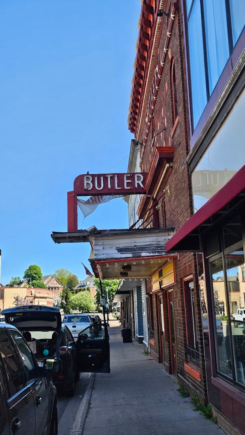 These Minnesota Antique Shops Are Perfect For Anyone Who Loves The Thrill Of The Find - Decor Hint Antiques On Main