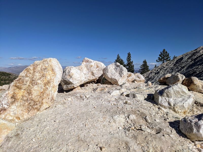 Quartz Is the Real Prize Here, Not Hidden Gemstones
