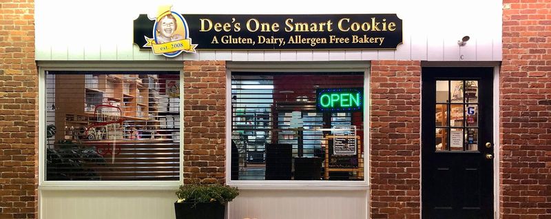 Dee's One Smart Cookie Bakery, Glastonbury