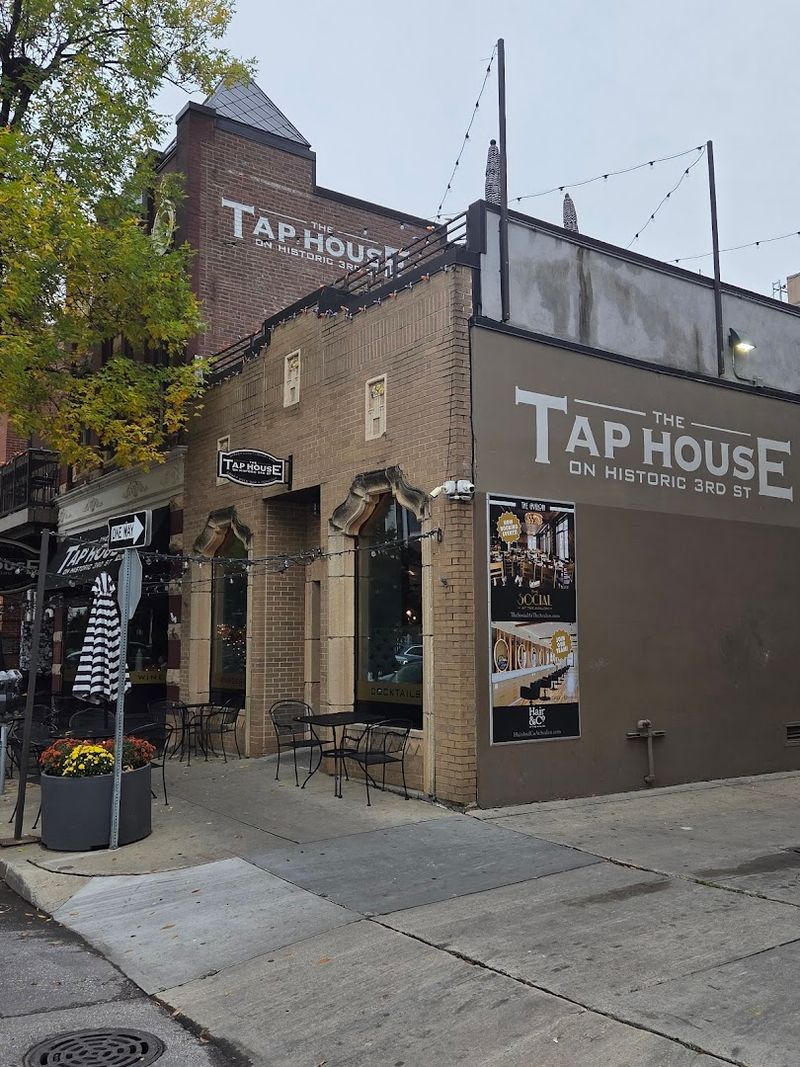 The Tap House On Historic 3rd Street