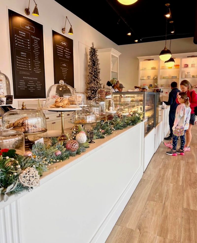 Caramanda's Bake Shop