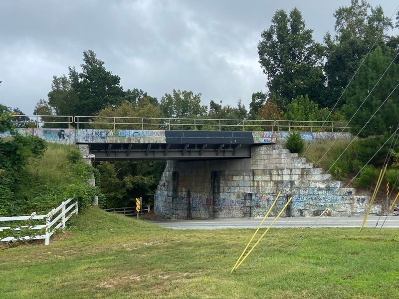 The Mysterious Bridge In North Carolina You Shouldn't Visit After Dark - Decor Hint The Vanishing Hitchhiker Story Has Deep Folklore Roots