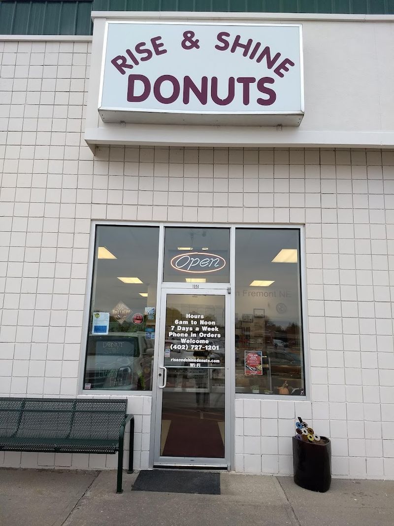 Rise & Shine Donuts, Fremont
