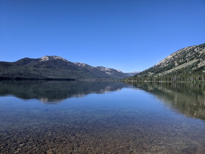 Alturas Lake