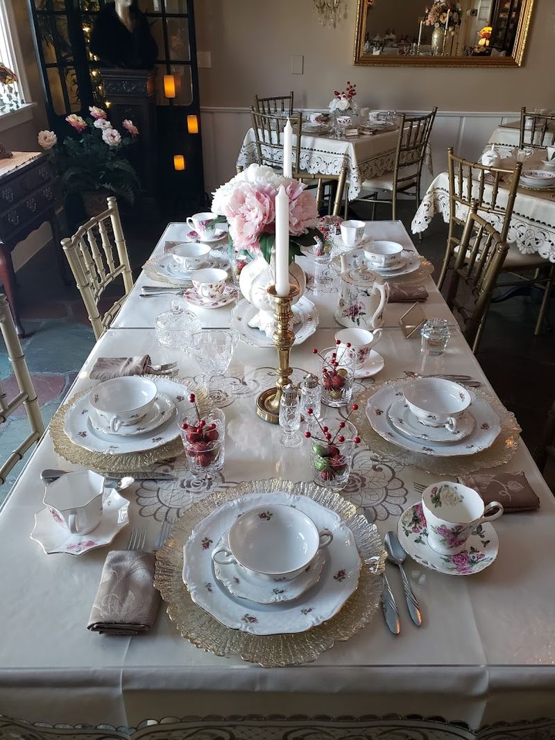 Afternoon Tea Feels Wonderfully Old-Fashioned At This Connecticut Tea Room - Decor Hint Tea Service With Vintage Charm