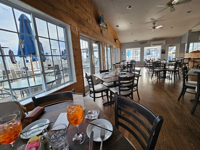 Outriggers Restaurant, Stratford