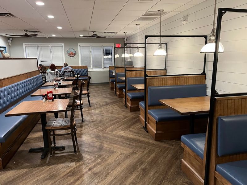 Lobster Boat Restaurant, Litchfield