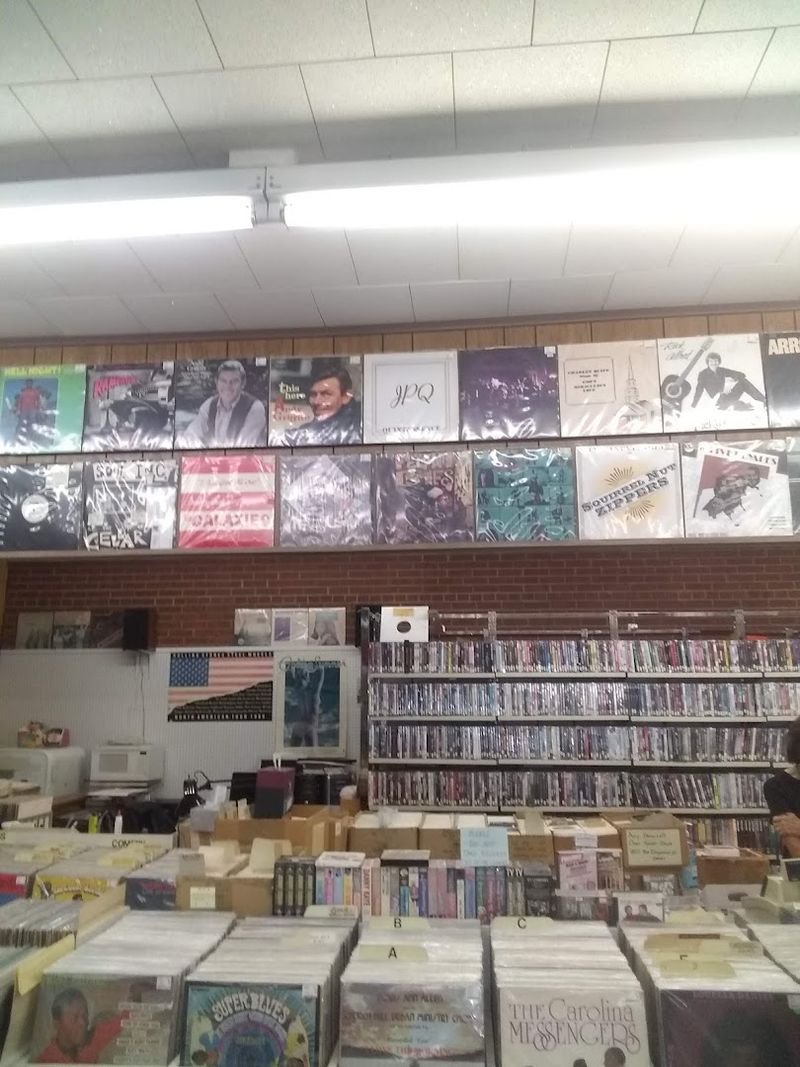 The Massive North Carolina Record Store With More Than 150,000 Albums, CDs, DVDs, And Singles - Decor Hint Old Favorites And Obscure Finds Share The Same Shelves