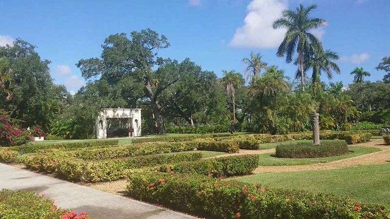 Gardens That Invite You To Slow Down