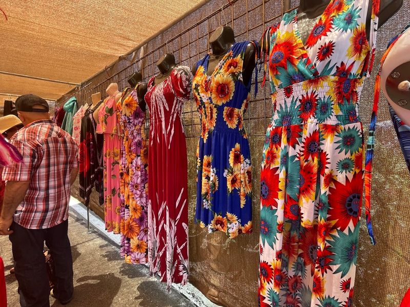 Weekend Crowds Bring The Biggest Bargain-Hunting Energy