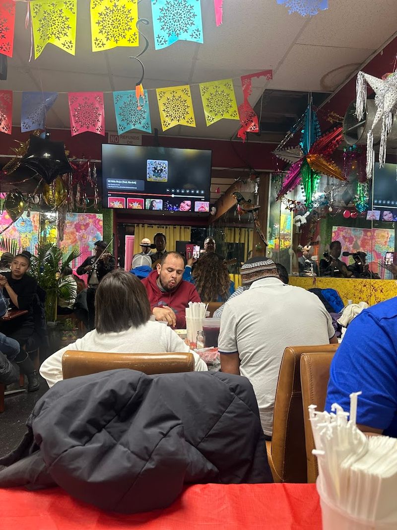 La Onda Lounge Cafeteria
