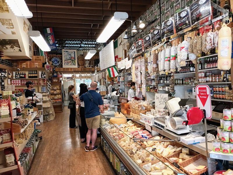 Molinari Delicatessen, San Francisco