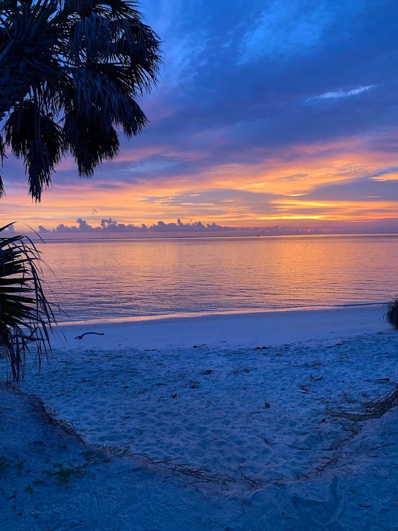 17 Incredible Florida Islands That Belong On Every Weekend Getaway List - Decor Hint Captiva Island