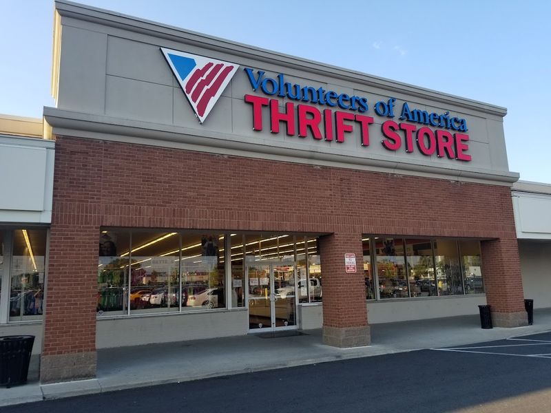 10 Thrift Stores In Ohio So Huge You Might Lose Track Of Time Inside - Decor Hint Volunteers Of America Thrift, Columbus