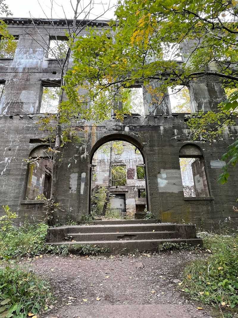 Overlook Mountain House Ruins, Woodstock
