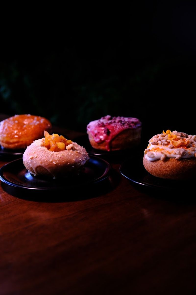 These 10 Idaho Donut Shops Come With Plenty Of Sprinkles Along The Way - Decor Hint Lantern Donuts, Coeur d'Alene