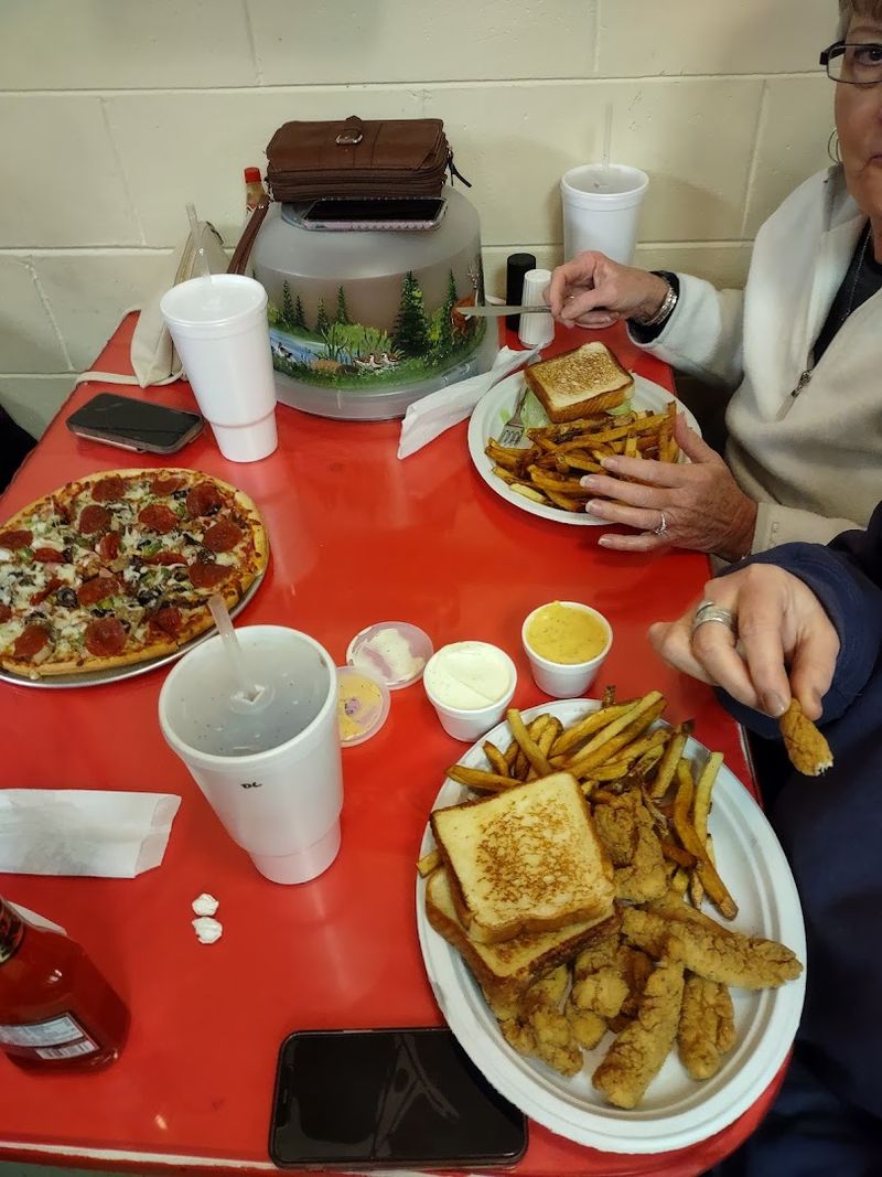 Lunch Specials That Come With A Free Dessert
