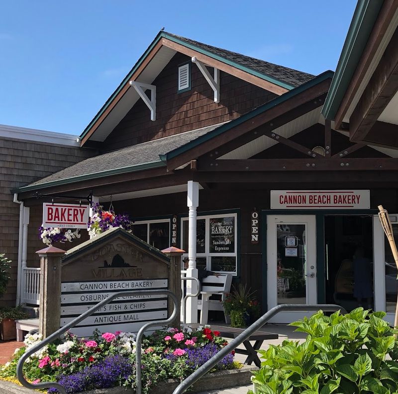 Cannon Beach Bakery