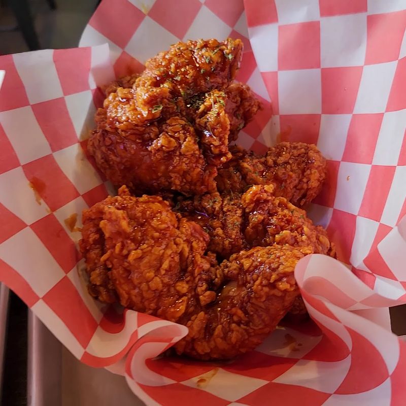 Local Kentucky Restaurant Acknowledged For Having The Best Fried Chicken - Decor Hint The Fried Chicken Sandwich Worth The Hype