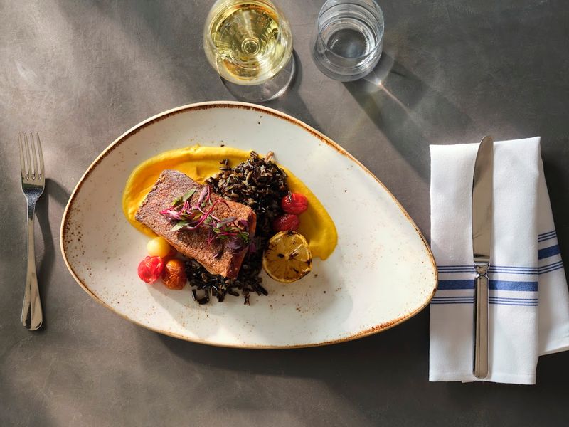 The Minnesota Italian Restaurant Where One Dinner Explains All The Hype - Decor Hint Why This Spot Keeps Bringing People Back