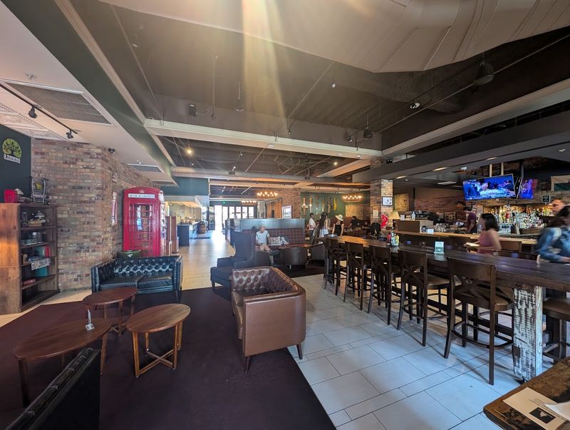 The 10 Best British Food Spots In California For Pub Classics And Comfort - Decor Hint Bear & Crown British Pub, Sacramento
