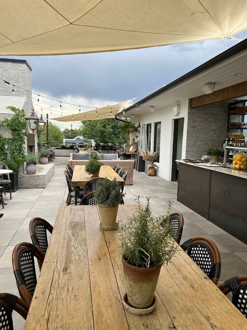 Terrace On Main, Buena Vista