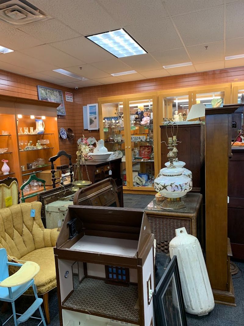 This Virginia Thrift Store Proves Great Finds Don't Have To Be Pricey - Decor Hint Unique Finds And Collectibles