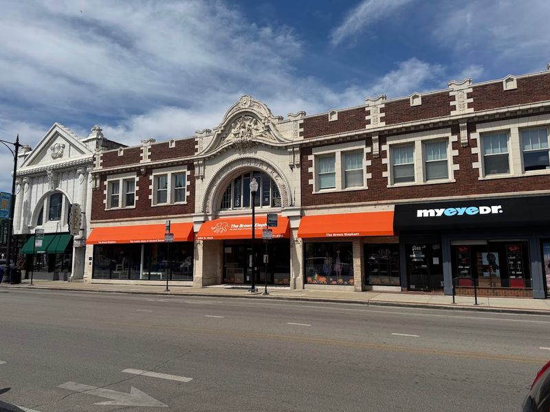 The Andersonville Neighborhood Makes Every Visit Better