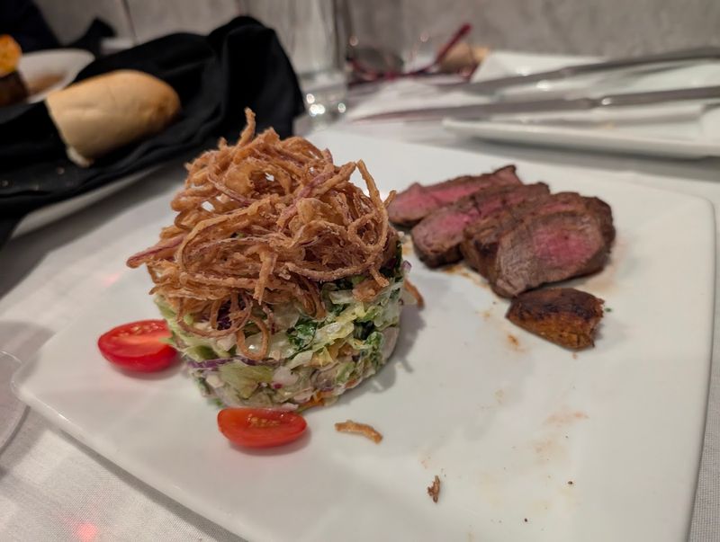 This Connecticut Steakhouse Packs Massive Flavor Into Every Single Steak - Decor Hint Appetizers Worth Ordering First