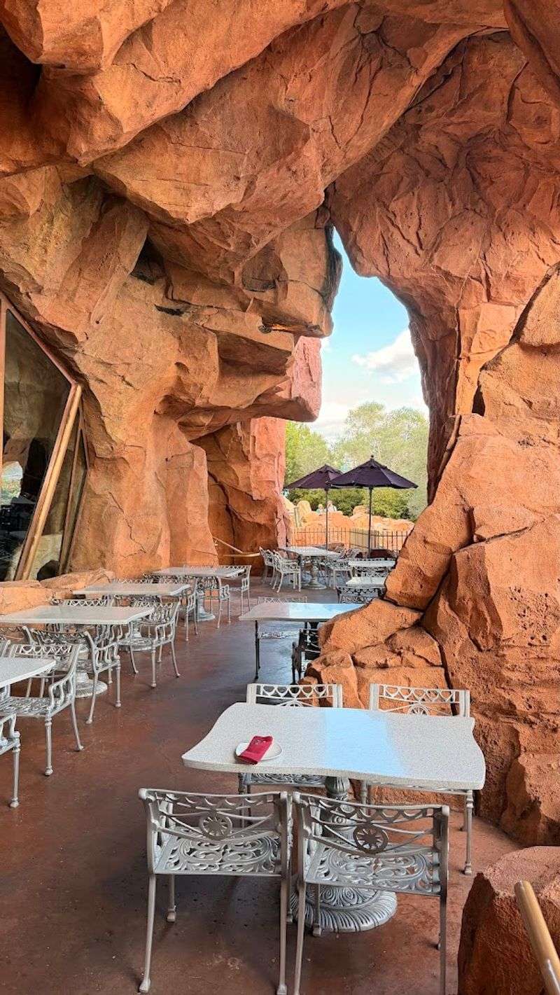 Mythos Restaurant