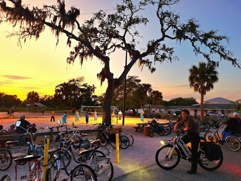 The Little-Known Florida Amish Community That Turns A Simple Visit Into A Slow-Paced Escape - Decor Hint The Shuffleboard Scene