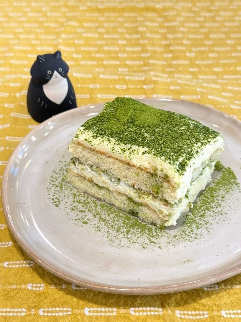 Dessert Keeps The East-Meets-West Mood Going