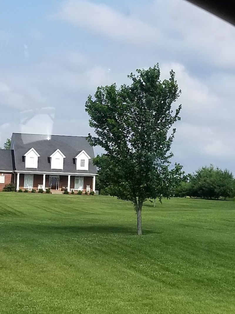 This Scenic Town In Kentucky Makes It Possible To Retire On Just Social Security - Decor Hint Housing Prices That Will Not Break Your Budget