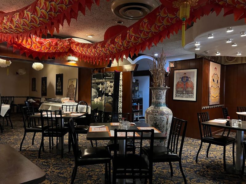 This Beloved Wisconsin Spot Continues To Impress Diners Year After Year - Decor Hint The Atmosphere Adds Real Character