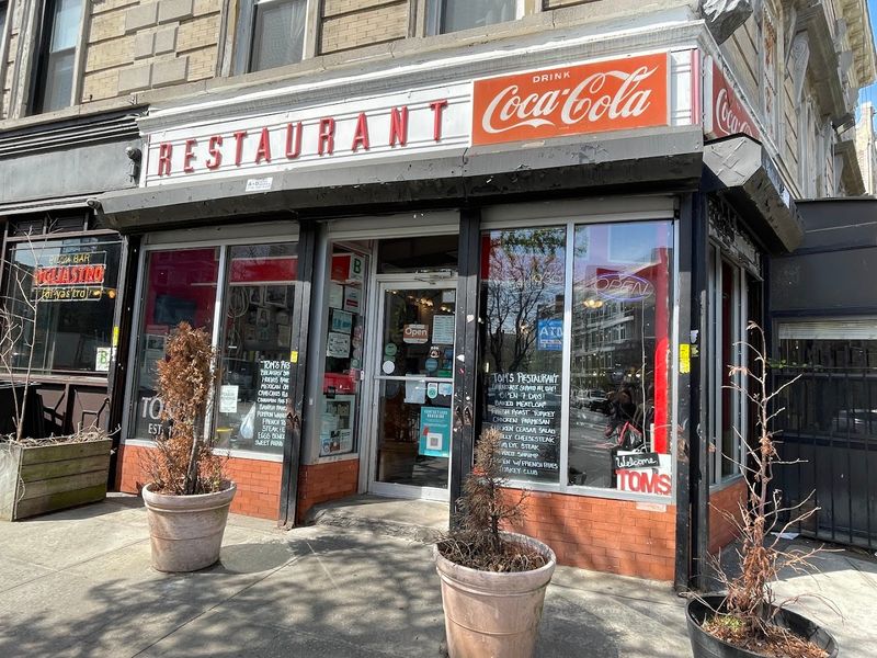 Tom's Restaurant