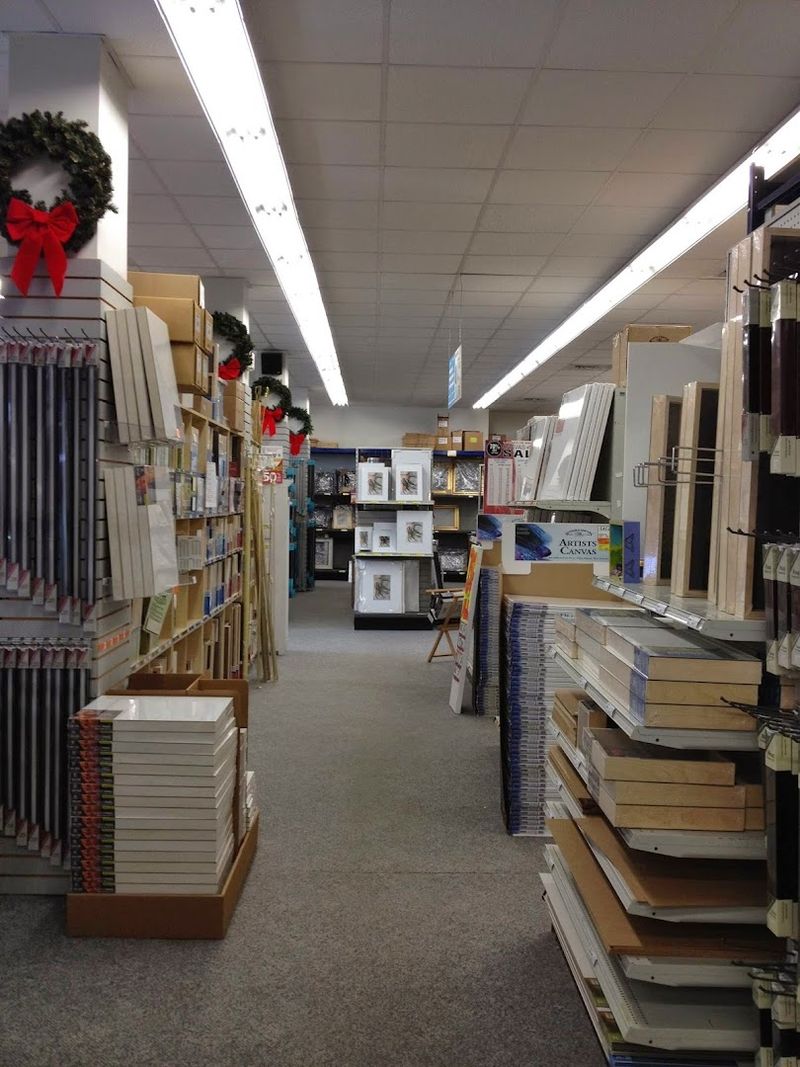 Artists Across Connecticut Keep Returning To This Massive Art Store - Decor Hint Framing Supplies And Finishing Touches