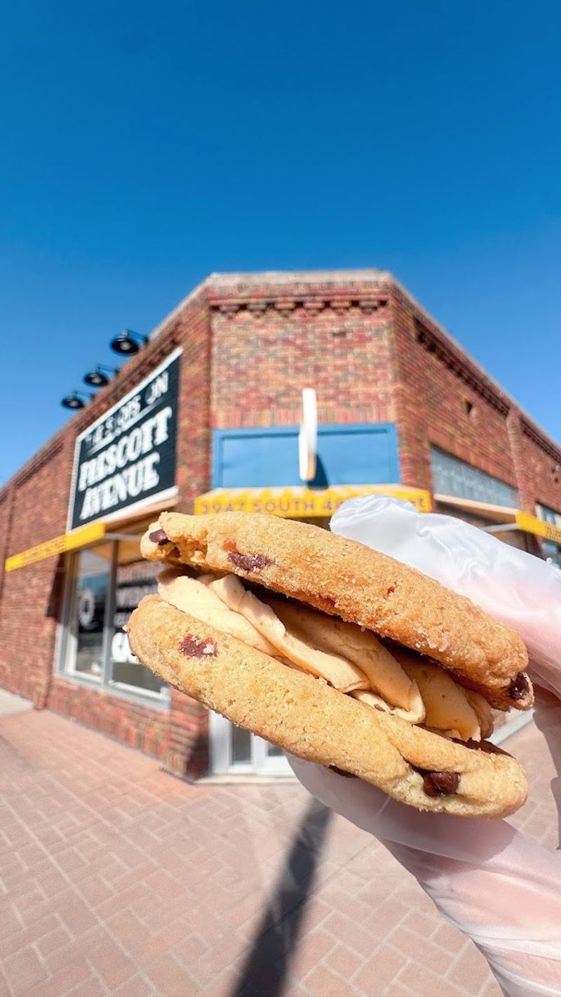 Nebraska Spots Known For Kolaches And Regional Comfort Food Favorites - Decor Hint Goldenrod Pastries, Lincoln