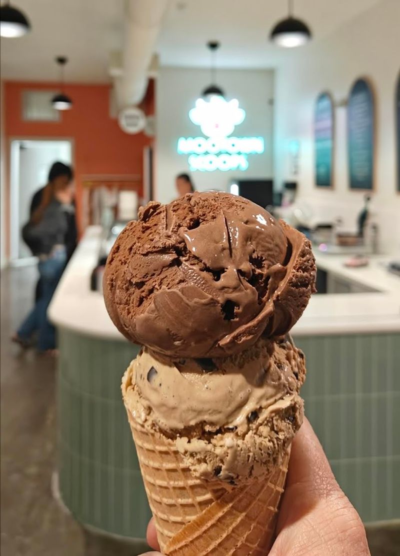 Mootown Scoops