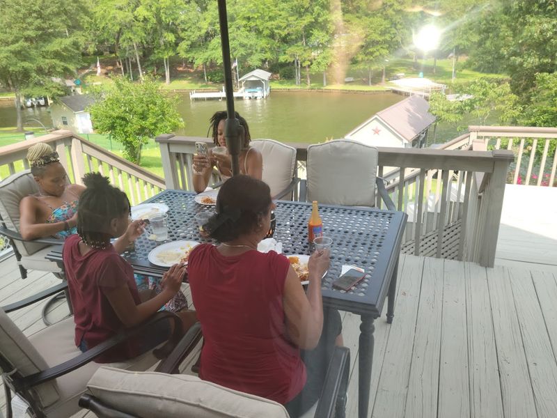Lakeside Community Atmosphere And Local Charm