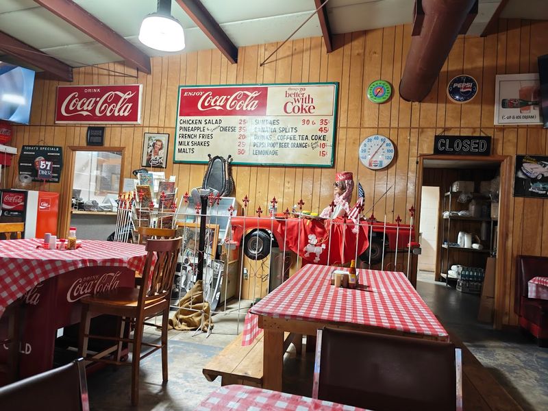 Staff Who Treat Strangers Like Regulars