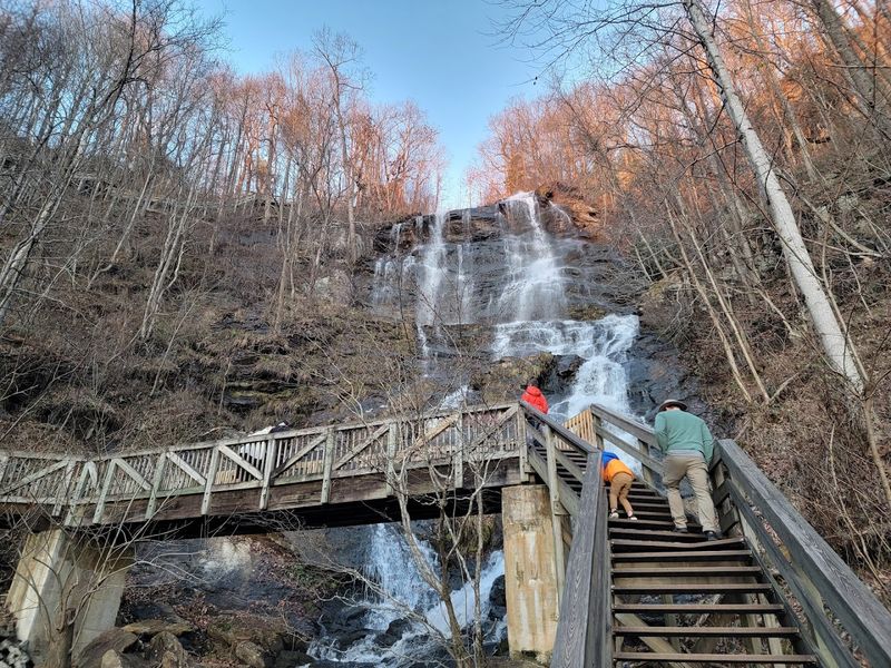 12 Georgia Summer Day Trips That Feel Like Mini Vacations Without Passing $50 - Decor Hint Amicalola Falls State Park