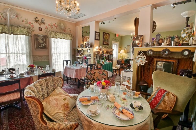 10 Charming Florida Tea Houses Where Every Cup Feels Like A Little Escape - Decor Hint Serenity Teahouse & Cafe